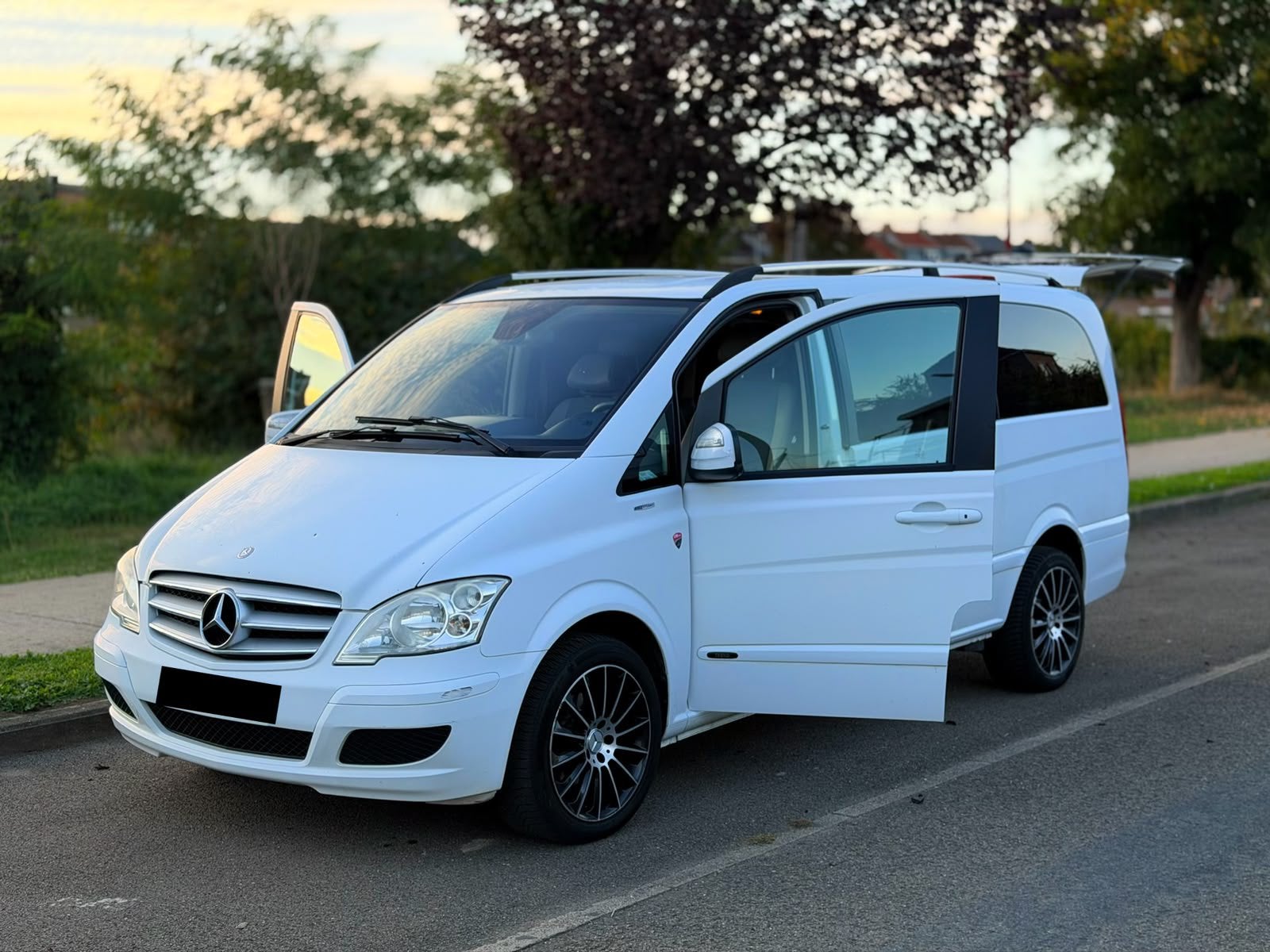 Mercedes Viano 2.2 CDI Automatique Euro 5 - 136 ch, Euro 5, Achat, Barres de toit, Noir