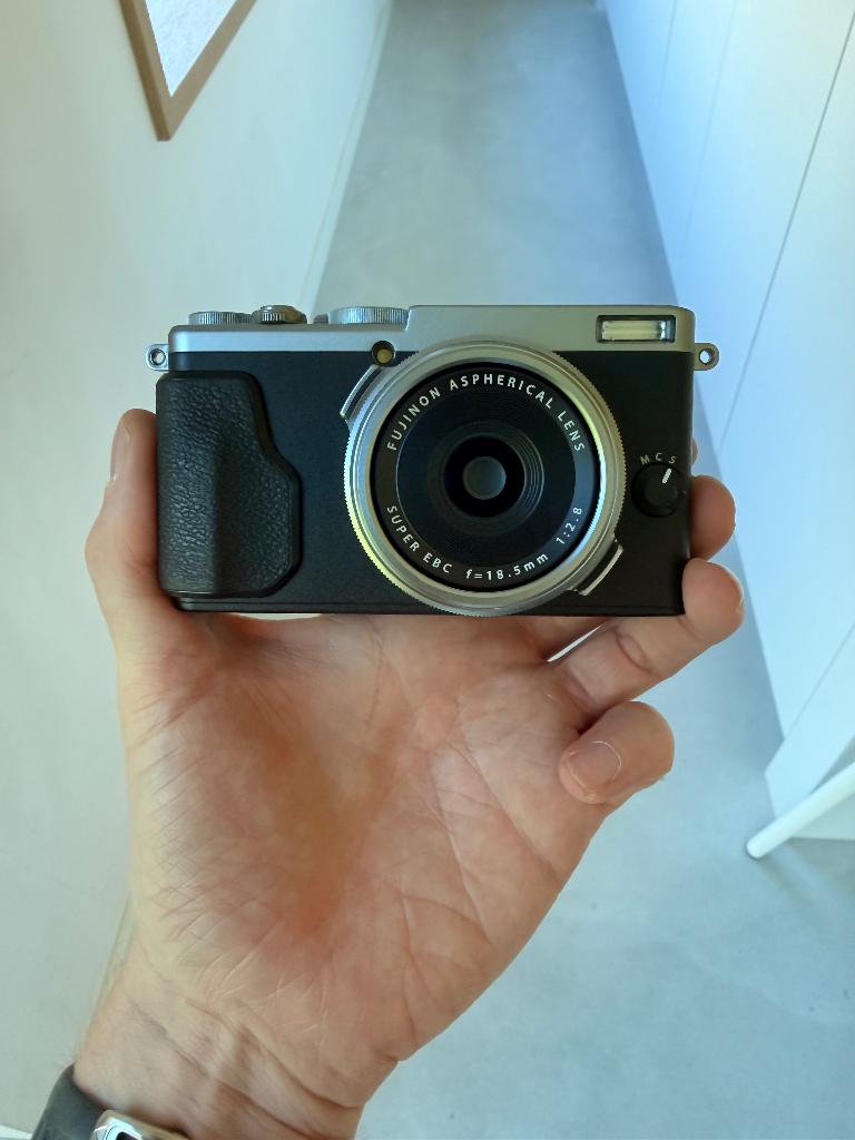 Fujifilm X70 (nearly new), Compact, Ophalen of Verzenden, Zo goed als nieuw, 16 Megapixel