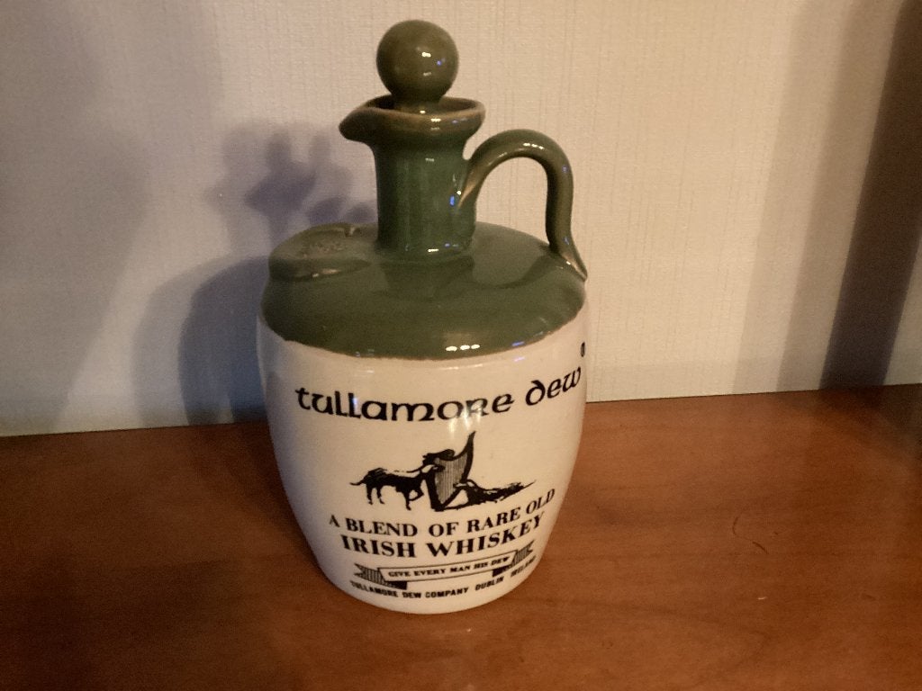 Tullamore Dew Irish Whiskey en oude kruik Bols, Verzamelen, Ophalen