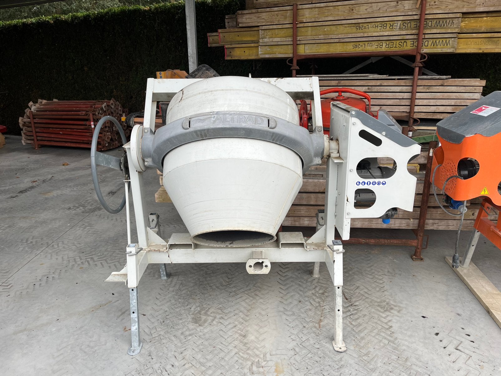 Mortelmolen altrad 350 l, Enlèvement, Comme neuf
