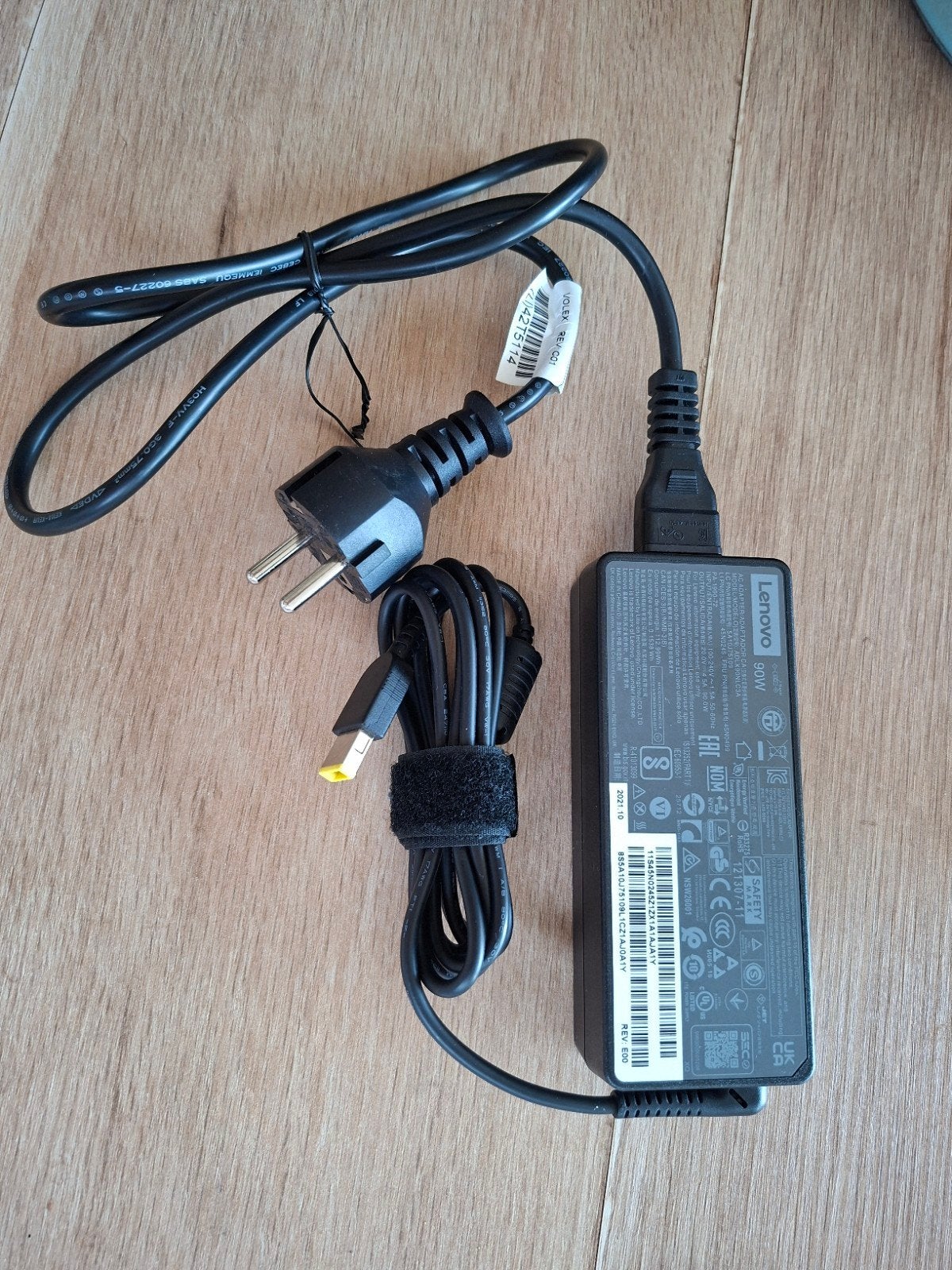 chargeur/ adapter / oplader, Informatique & Logiciels, Enlèvement ou Envoi, Neuf, LENOVO