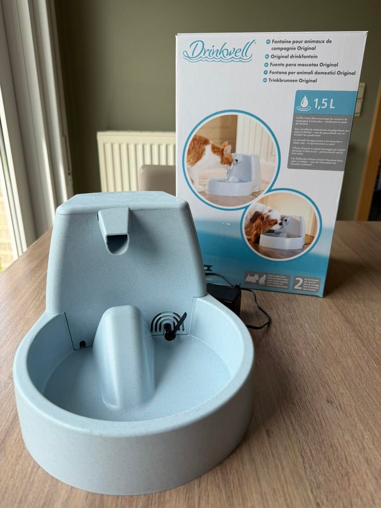 Drinkfontein drinkwell, Dieren en Toebehoren, Ophalen of Verzenden, Zo goed als nieuw