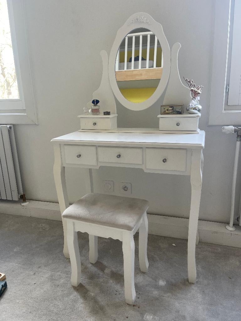Coiffeuse et tabouret, Enlèvement, Utilisé, Bois