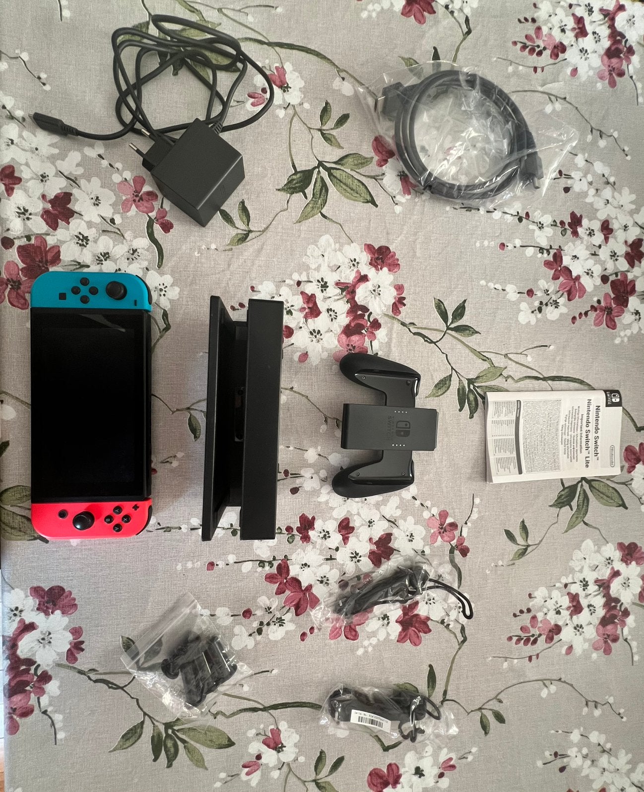 Nitendo switch original, Consoles de jeu & Jeux vidéo, Enlèvement ou Envoi, Comme neuf, Avec 2 manettes, Avec jeux