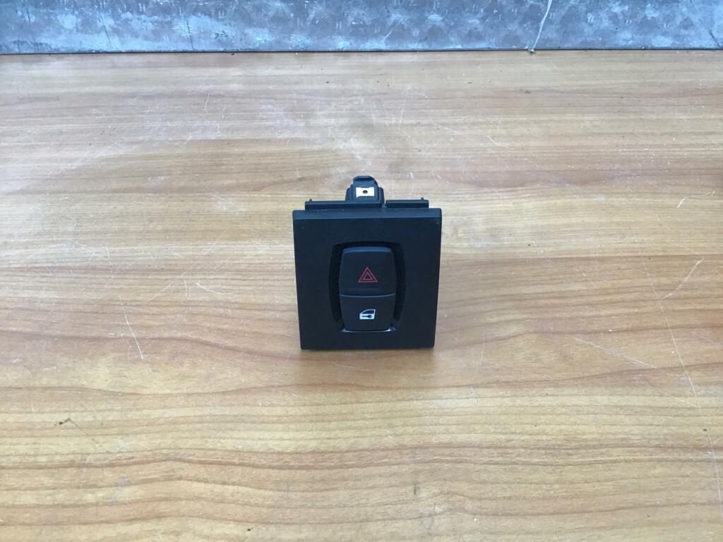 Alarmlichtschakelaar BMW F30/F80 923178603, -, Utilisé, -, Enlèvement ou Envoi