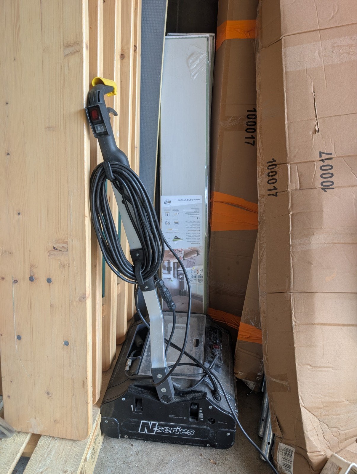 PROFESSIONELE NUMATIC N635 VLOERREINIGINGSMACHINE, Huis en Inrichting, Schoonmaakartikelen, Ophalen