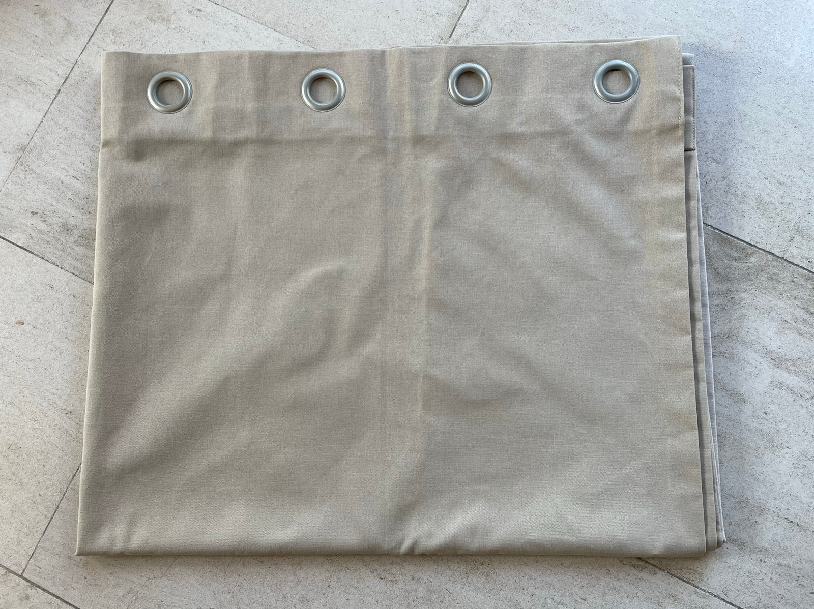Mooie beige gordijnen Heytens, Huis en Inrichting, Overgordijn, Beige, 218 cm, Ophalen of Verzenden