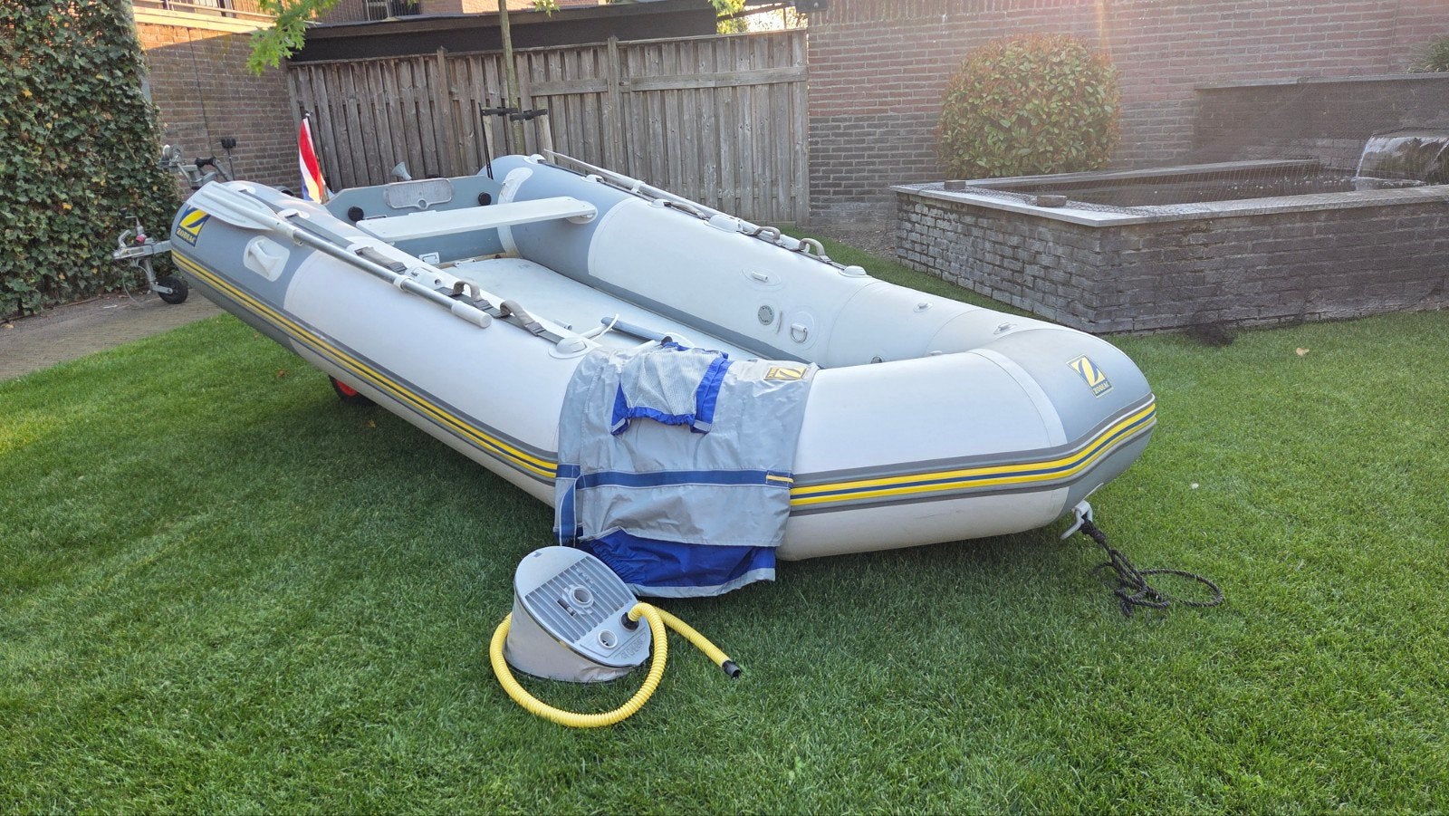 Rubberboot Zodiac 340 Acti-V Airdeck, Watersport en Boten, Rubberboten, Gebruikt, Zodiac, Airdeck, Opbergtas, Peddels, Pomp, Benzine
