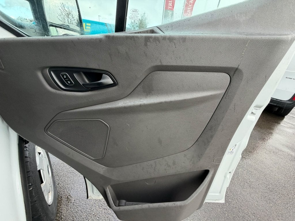 Ford Transit (Stock ID 35356) — 11