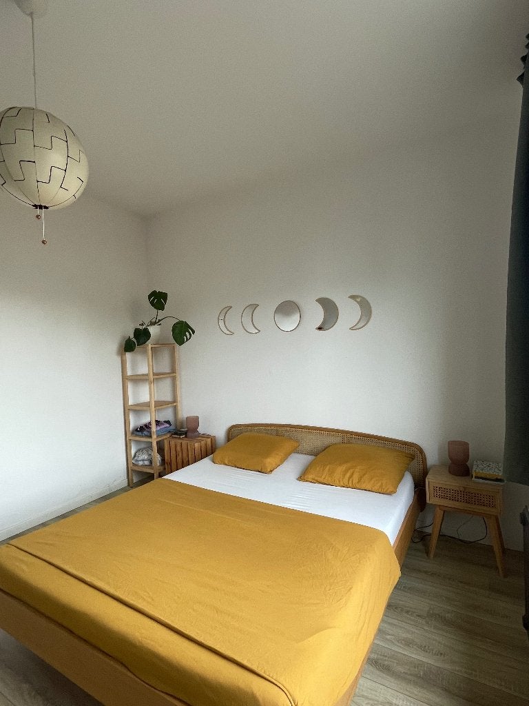 Bed, Ophalen, Beige, Tweepersoons, Zo goed als nieuw