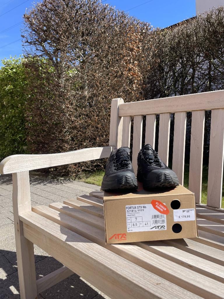 Wandelschoenen Lowa, Sport en Fitness, Ophalen, Nieuw, Schoenen