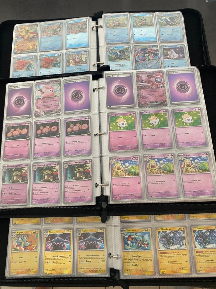 Base set ascended-destined rivals-surging sparks, Hobby en Vrije tijd, Ophalen of Verzenden, Zo goed als nieuw