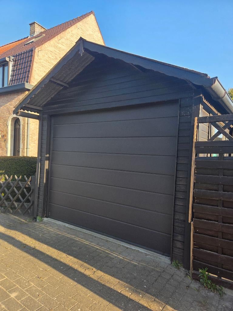 Garagepoort, Doe-het-zelf en Bouw, Deuren en Vliegenramen, Ophalen, Zo goed als nieuw, Garagedeur