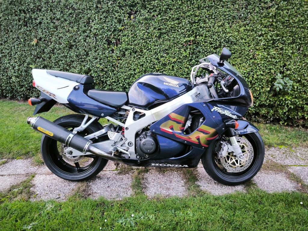 Honda CBR 900 RR - Parfait état - 100% origine., Occasion, 4 cilinders, Motorrijbewijs A, Super Sport