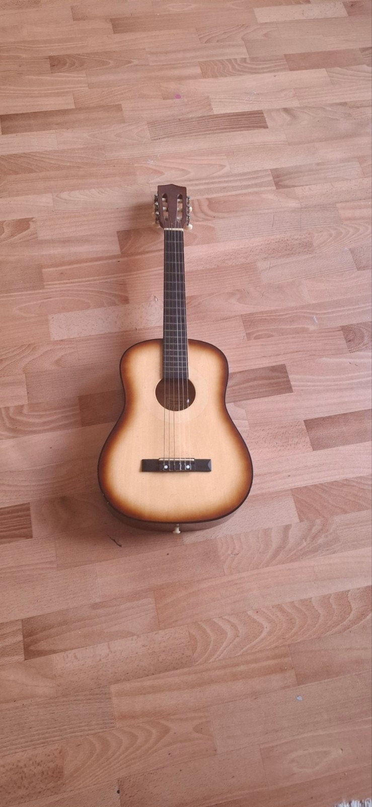 Guitar, Ophalen of Verzenden