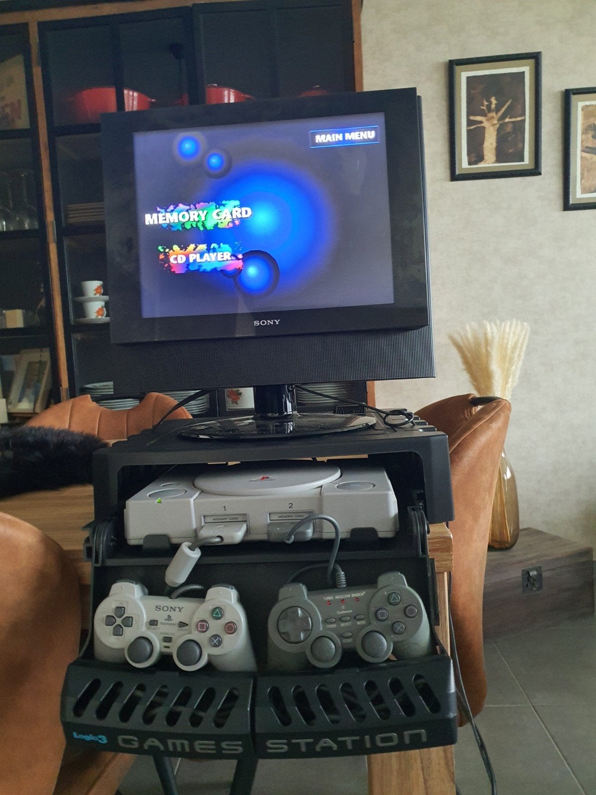 Sony ps1 + logic3 games station + sony KLV15SR1, Ophalen