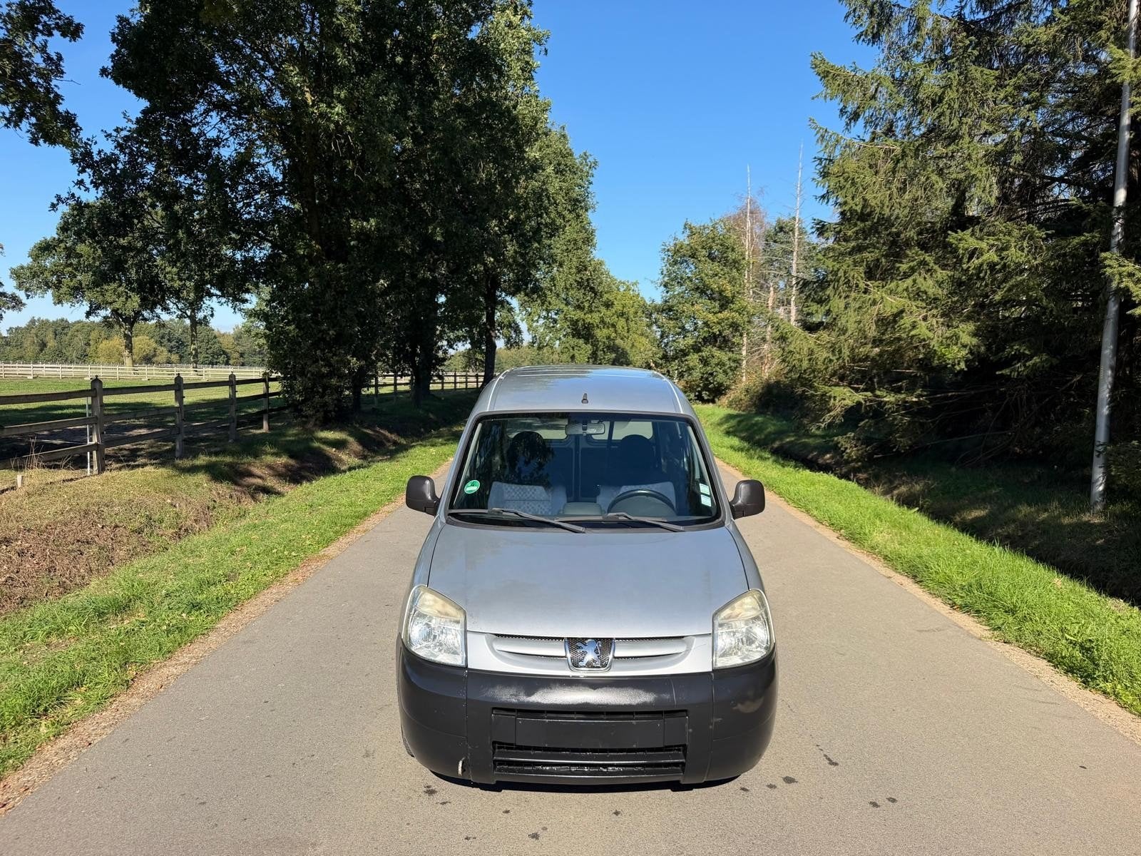 👉142 000 Km❗️Gekeurd✅️ Peugeot Partner 2009 1.6hdi⛽️, Autos, Argent ou Gris, Achat, 4 portes, 2 places