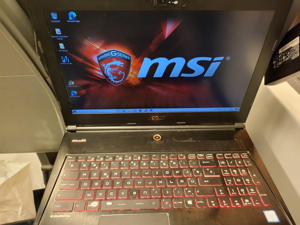 MSI GAMING LAPTOP i7 met oplader, Computers en Software, Windows Laptops, Ophalen