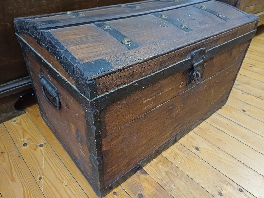 coffre de bateau en bois antique avec cuivre, Enlèvement