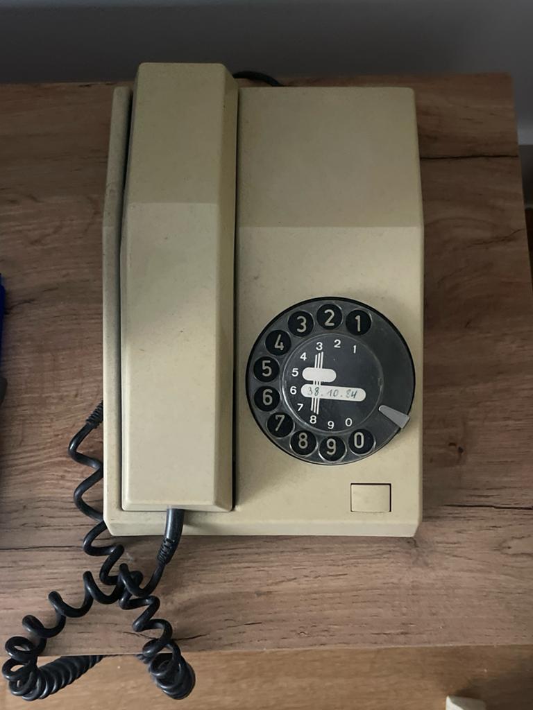 Vintage RTT-telefoon met draaibare wijzerplaat — 1984, Telecommunicatie, Vaste telefoons | Niet Draadloos, Zo goed als nieuw, Ophalen of Verzenden