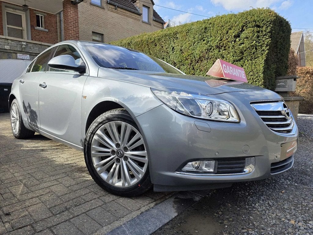 Opel Insignia 2.0 CDTi/SPORT/EURO5/GPS/CUIR/XENONS/GARANTIE, Auto's, Euro 5, Zwart, 4 cilinders, https://public.car-pass.be/vhr/53abc6e9-2f4d-48ef-9ae9-a1f05b065786