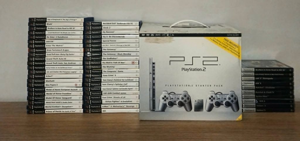 PS2 Slim Silver + 39 Games + Accesoires, Games en Spelcomputers, Met games, Met 2 controllers, Ophalen of Verzenden, Zo goed als nieuw
