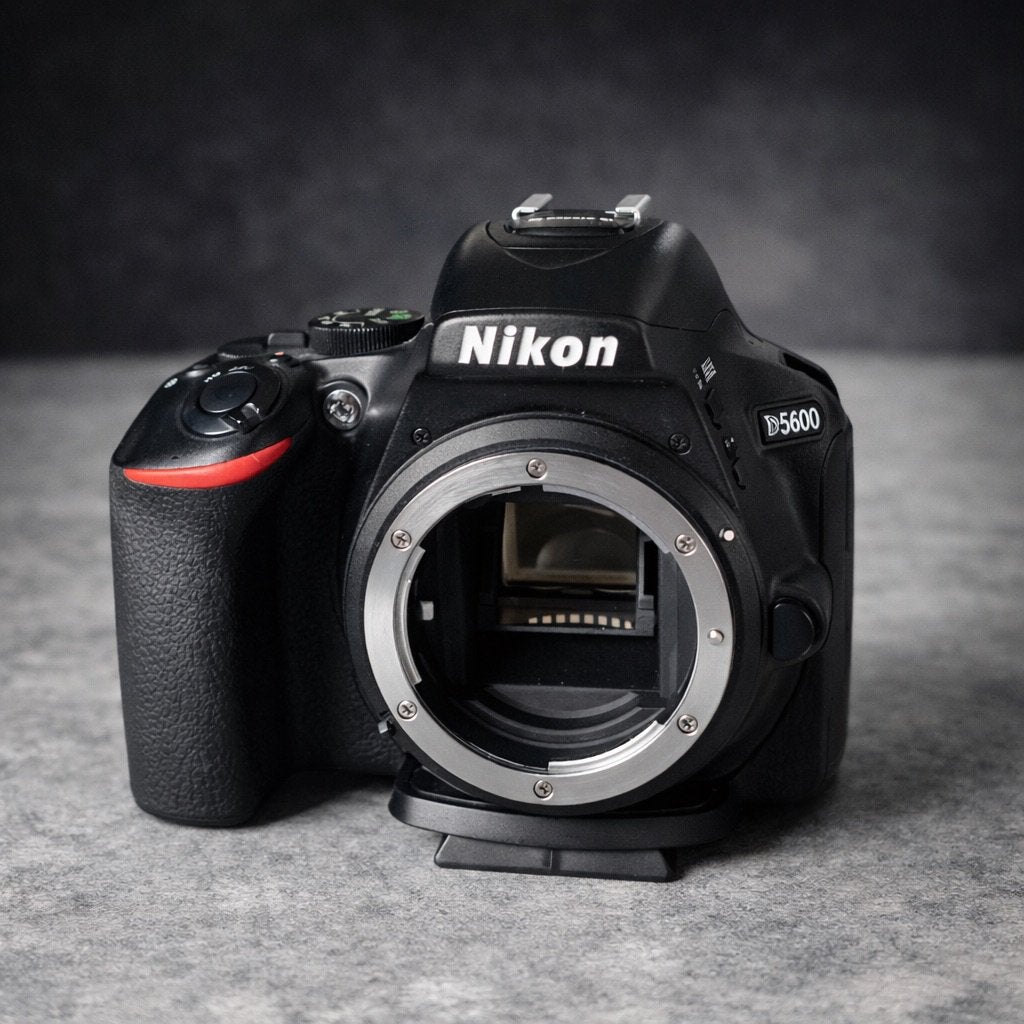 Nikon D5600 Body: Perfecte staat, Ophalen, Zo goed als nieuw