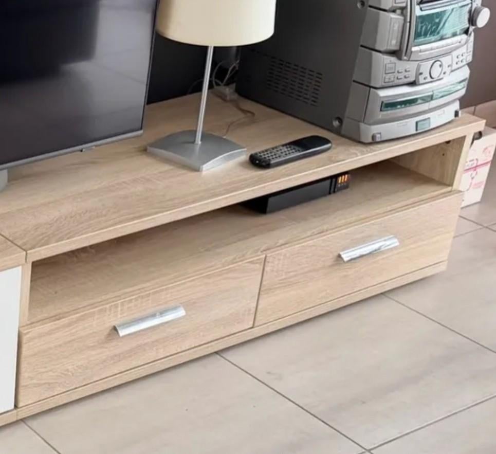 Licht houten lage tv-standaard, 100 tot 150 cm, Zo goed als nieuw, Minder dan 100 cm, 25 tot 50 cm