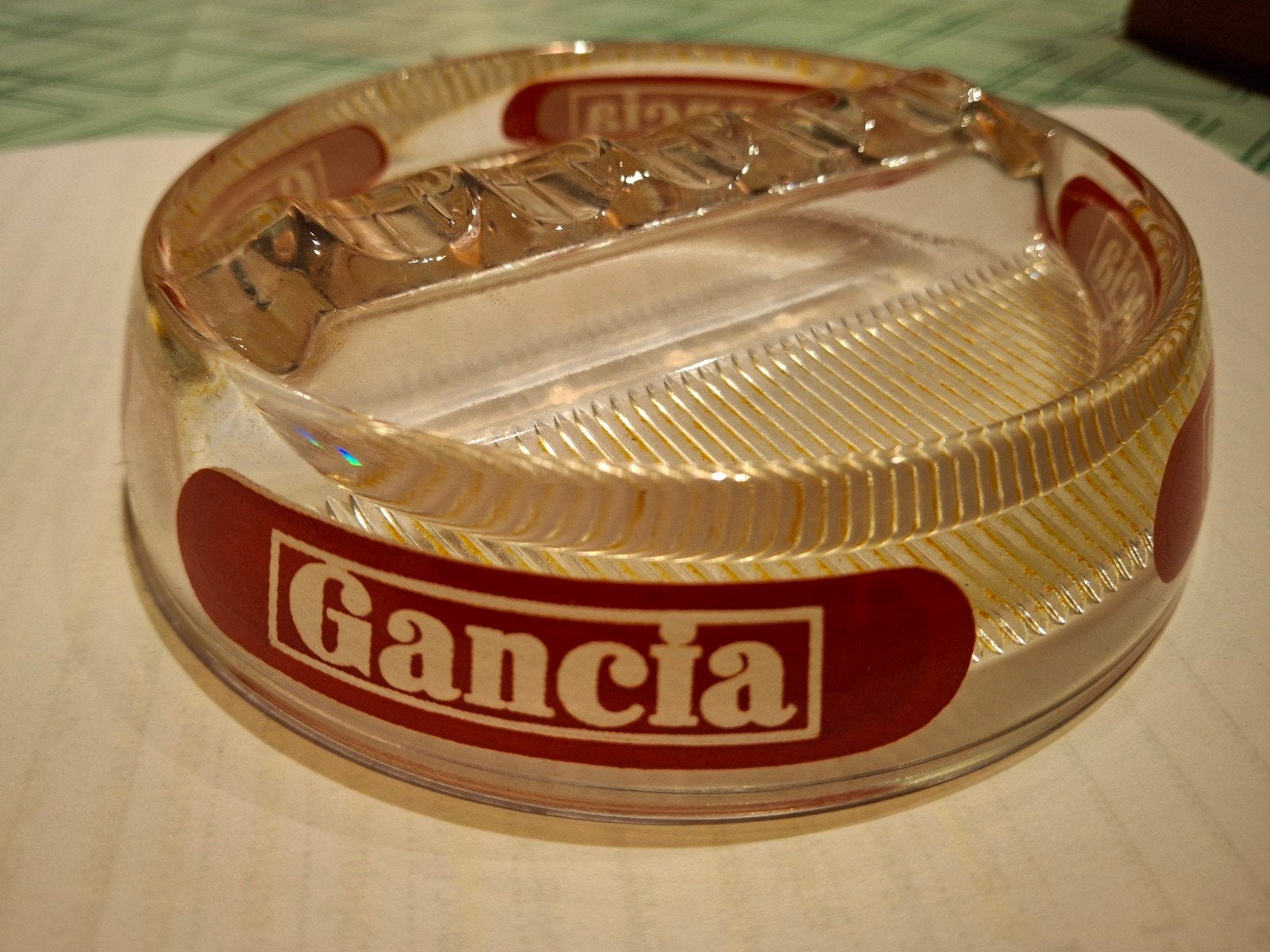 Cendrier publicitaire vintage de la celebre marque Gancia., Enlèvement