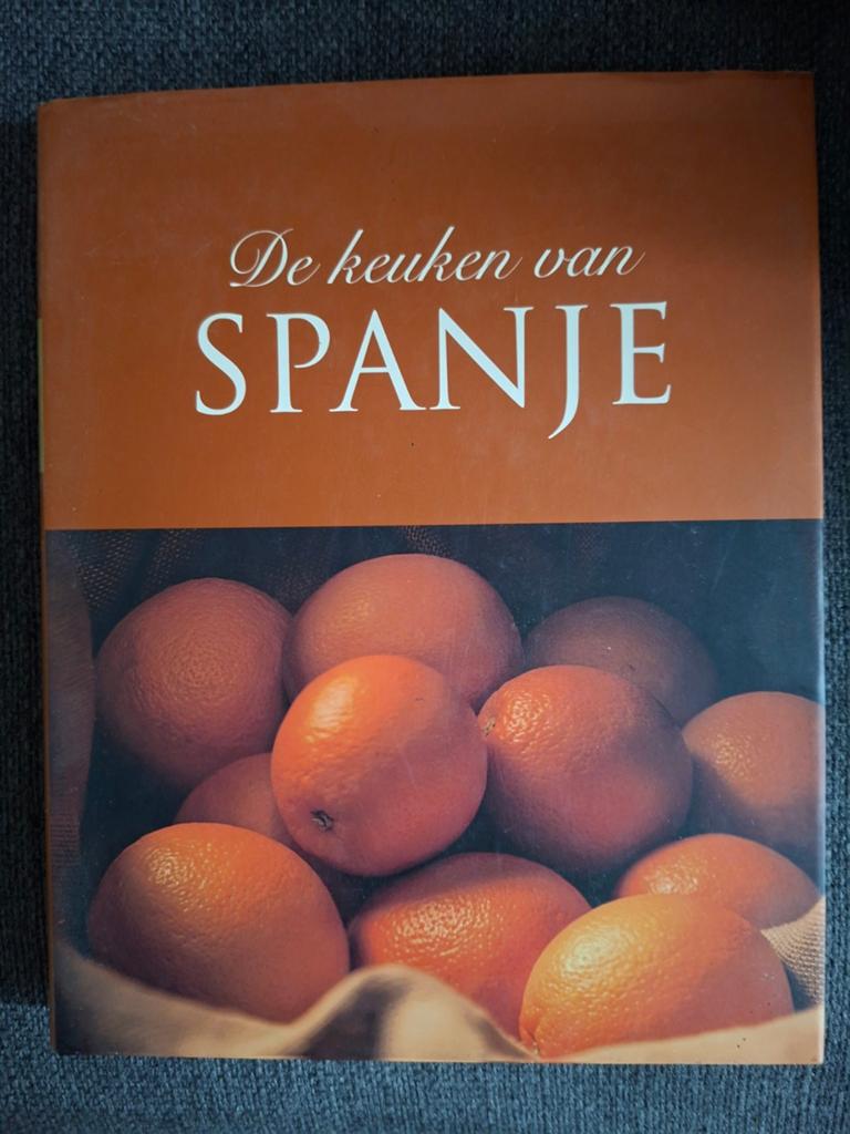 De Keuken van Spanje – Spaans Kookboek – Nederlandse Editie, Boeken, Kookboeken, Ophalen of Verzenden, Spanje