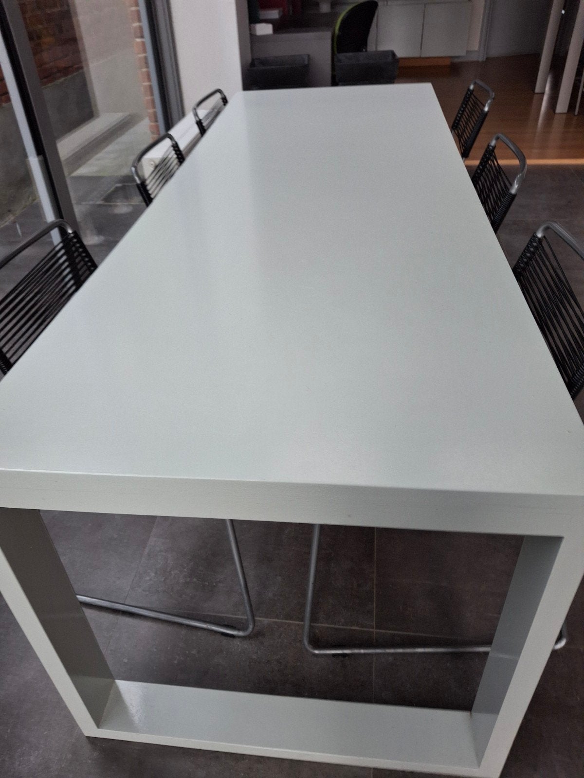 Lange,design tafel met 6 bijpassende stoelen, Huis en Inrichting, Tafels | Eettafels, Ophalen, Gebruikt, Vijf personen of meer