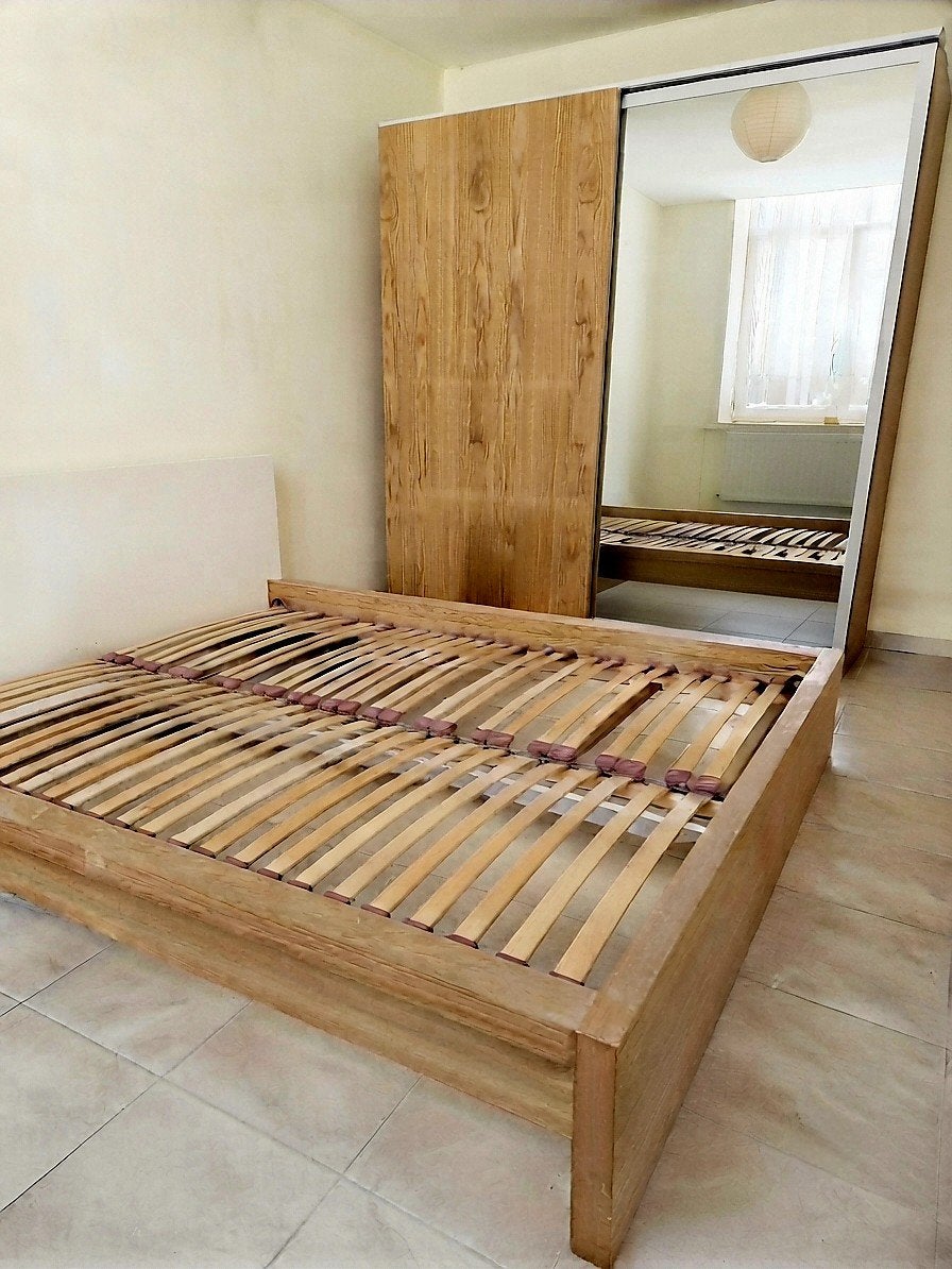 Set: bed 160x200, boxspring en kledingkast, Ophalen