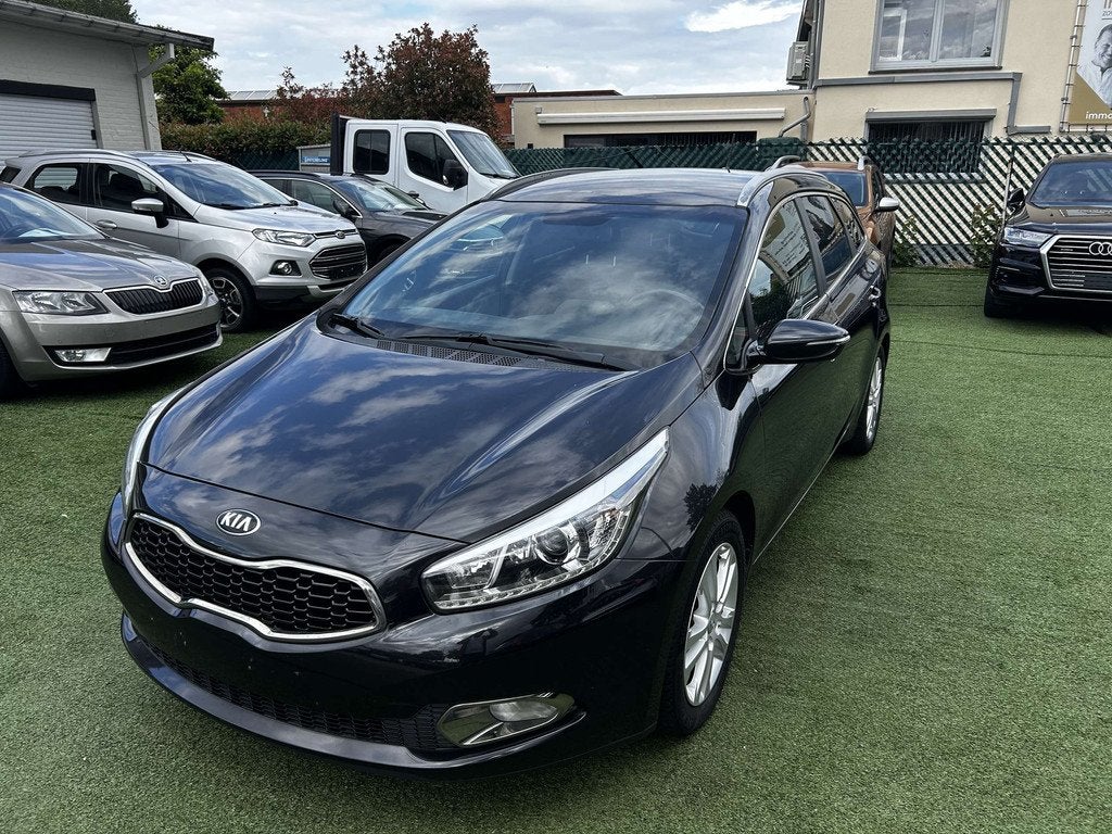 Kia Ceed SW / cee'd SW 1.6 CRDi Mind GPS CAMERABLEUTOO, Euro 5, Achat, Entreprise, Boîte manuelle