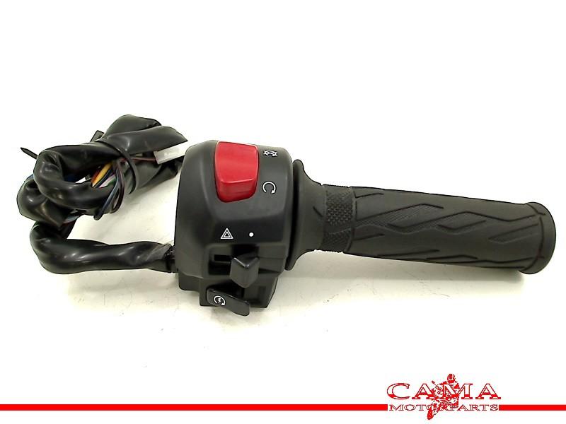 STUURSCHAKELAAR RECHTS Suzuki AN 400 Burgman 2018- (AN400), Dhr. S. di Majo, Gebruikt, Info@cama-motorparts.nl, P.J. Troelstraweg 8 8
3144 CX  MAASSLUIS, NL