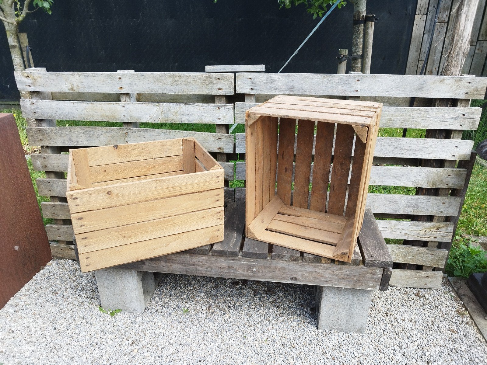 2 vintage fruitkratten in goede staat, Ophalen