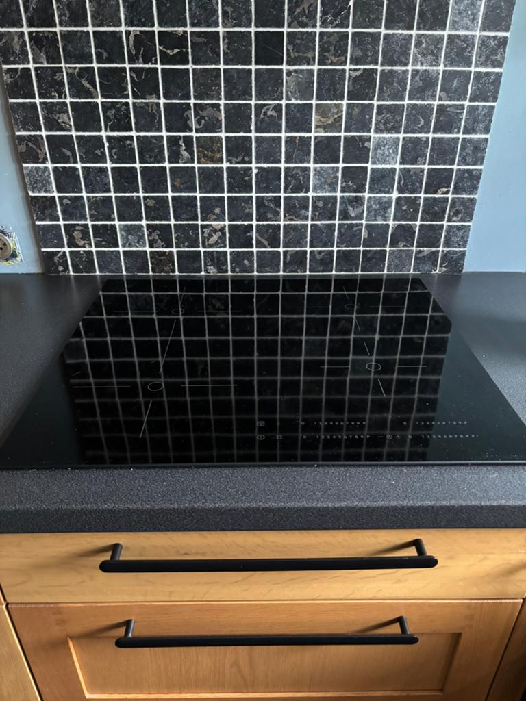 Ikea taque de cuisson induction 59cm, Elektronische apparatuur, Kookplaten, Ophalen, Gebruikt, Inductie, 4 kookzones