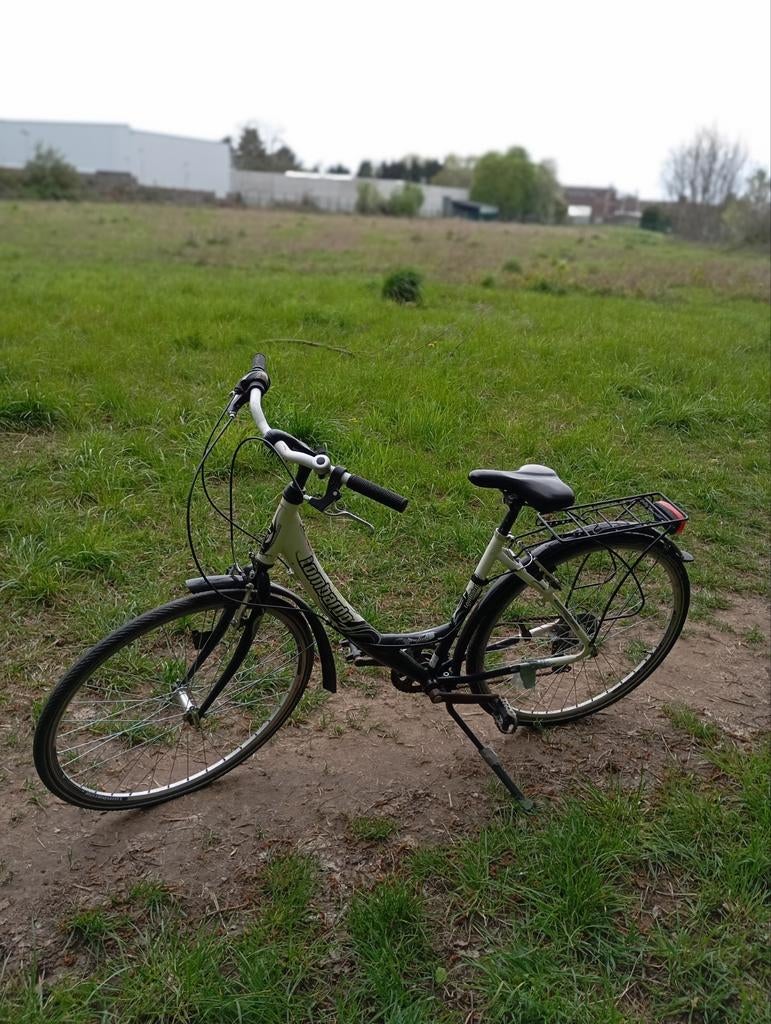 Kapotte Fiets, Ophalen