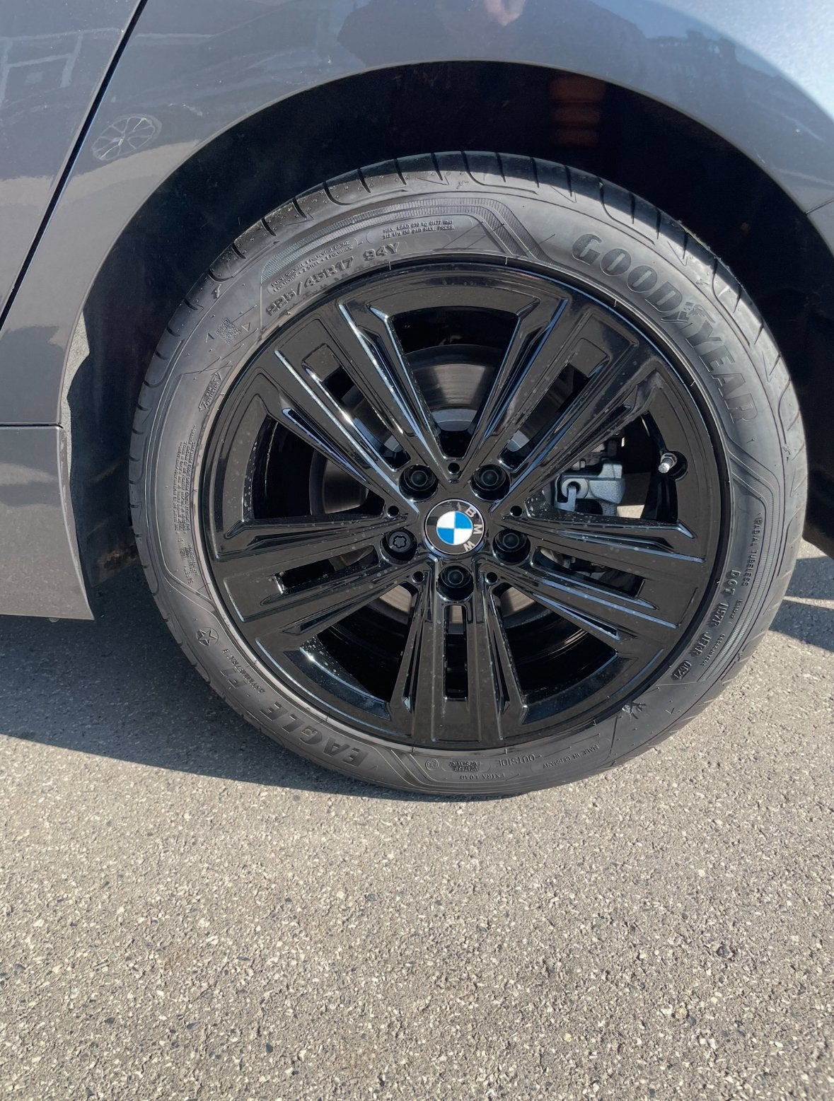 Jantes bmw serie 1 d’origine 17’ affaire a saisir !, Enlèvement, Pneus été, Pneu(s)