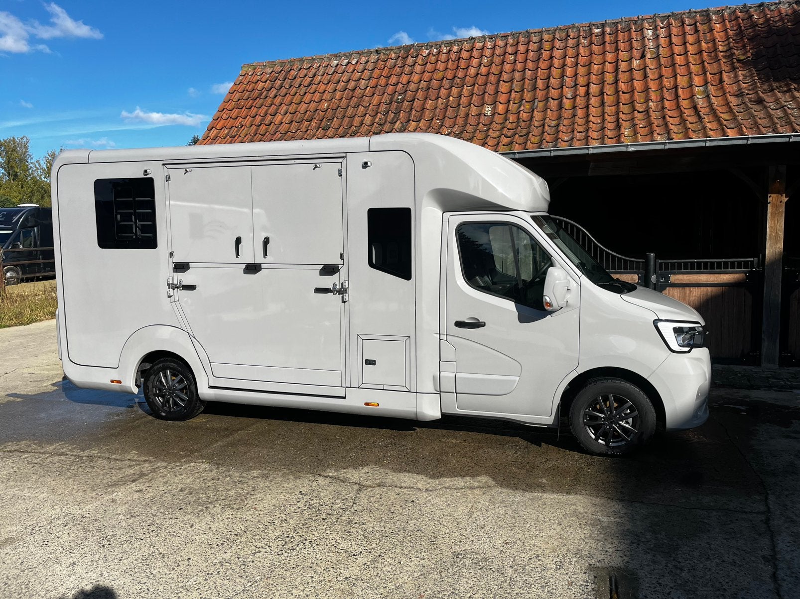 STX 3000 km!!!SANS TVA camionnette chevaux, Enlèvement
