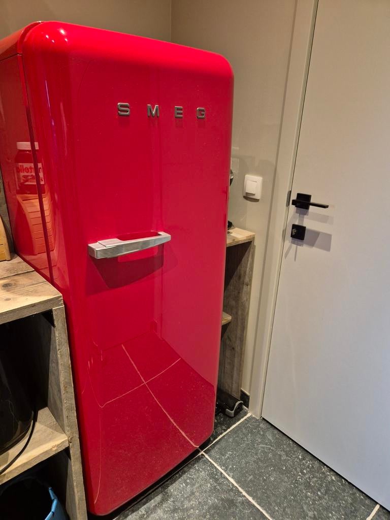 Smeg Koelkast met vriesvak, Elektronische apparatuur, Ophalen, Met vriesvak