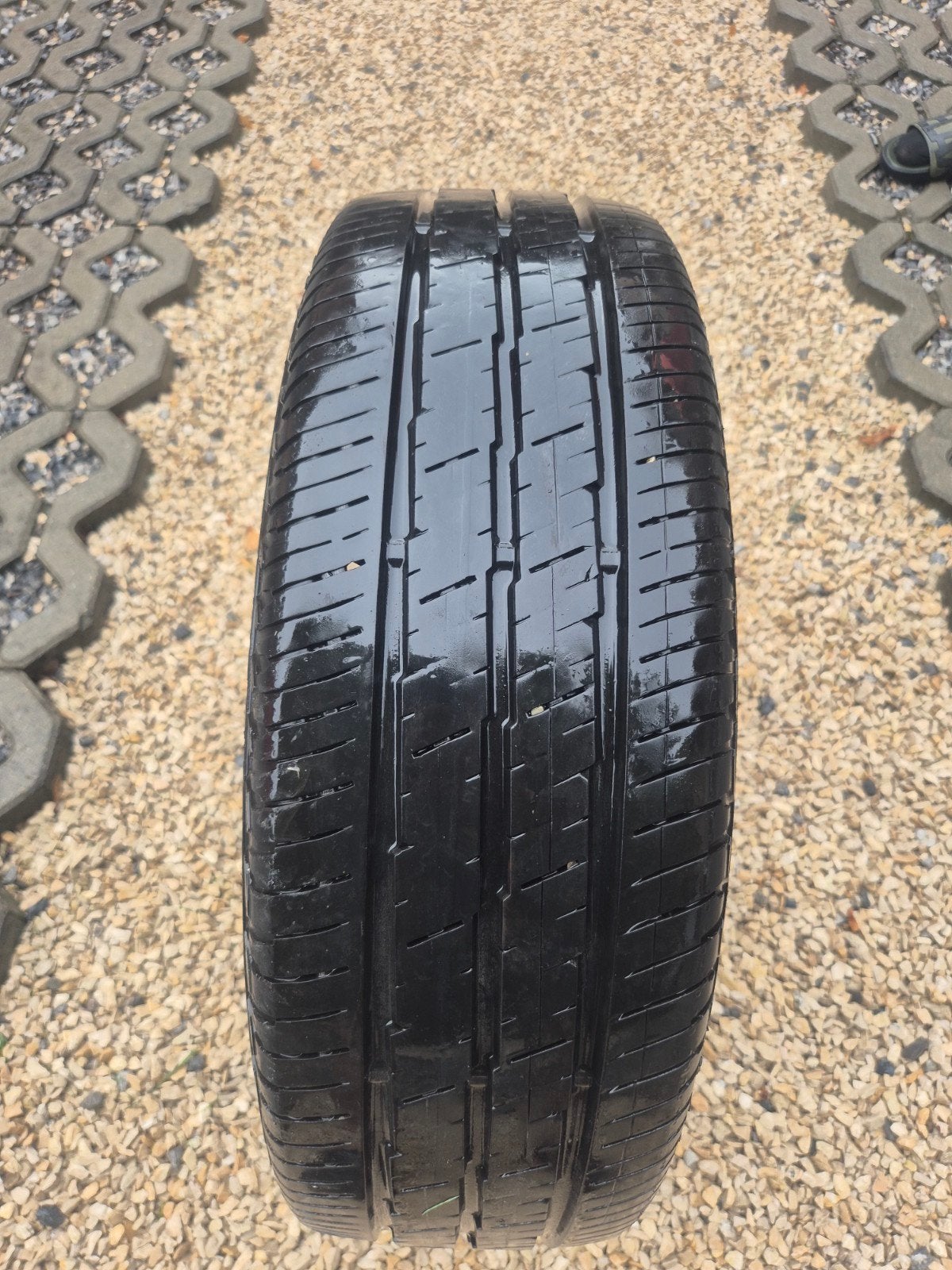 Roue complète Continental 205/65 R16 + jante acier, Enlèvement