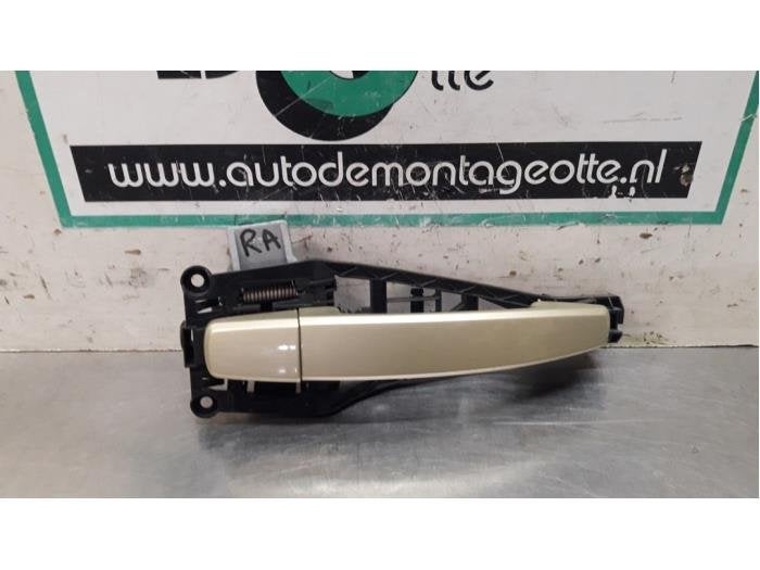Poignée portière 4portes arrière droite d'un Opel Astra (, Autos : Pièces & Accessoires, -, Opel, 3 mois de garantie, Utilisé