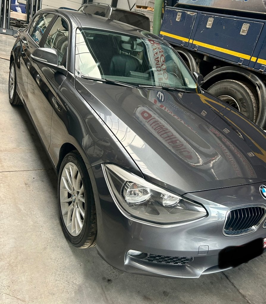 Grijze 1 serie 114d, Autos, Cuir, Achat, Boîte manuelle, Noir