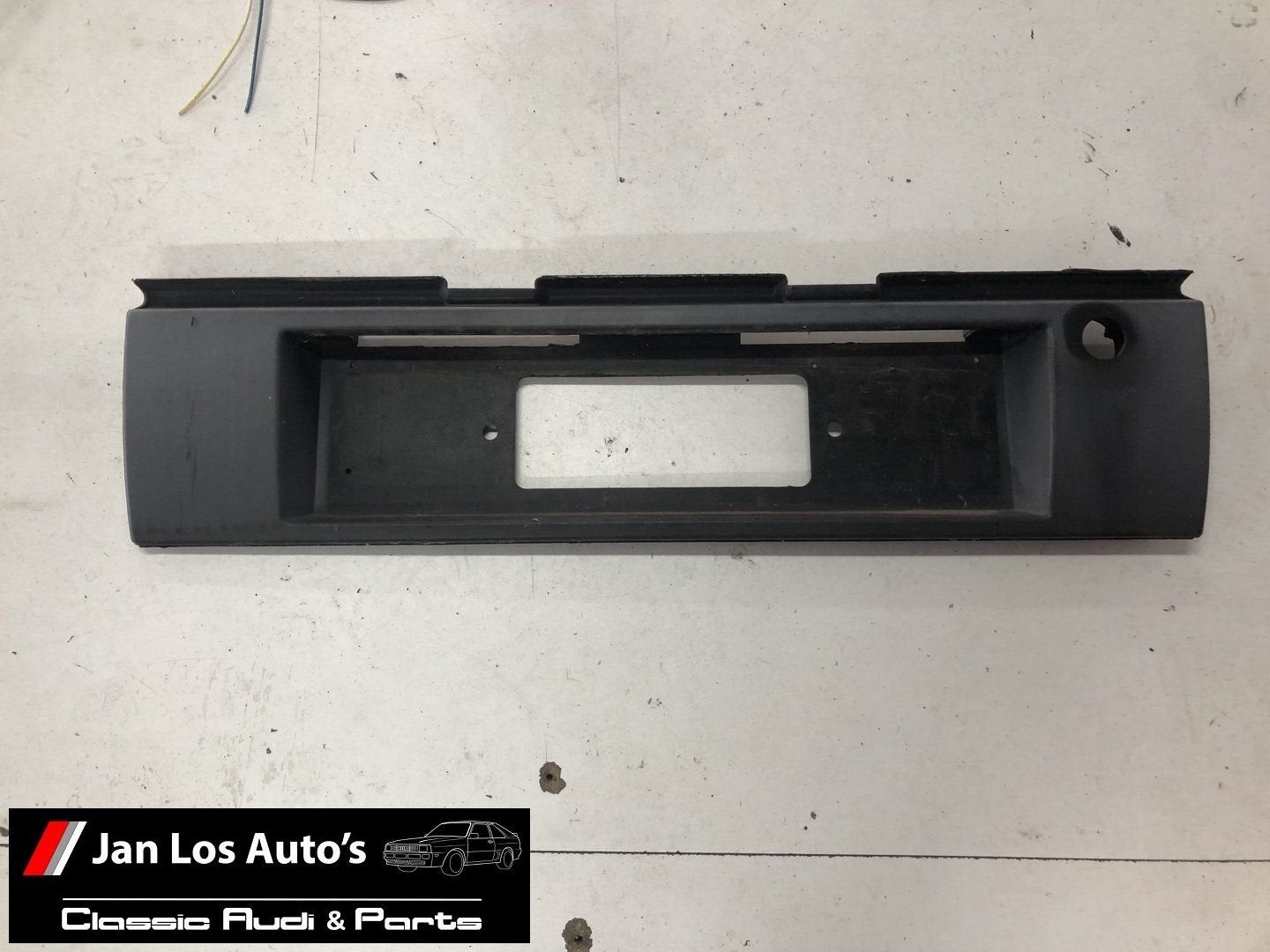 Middenplaat achterklep Facelift FL Audi 100 C3 443853456, Gebruikt, -, -, -