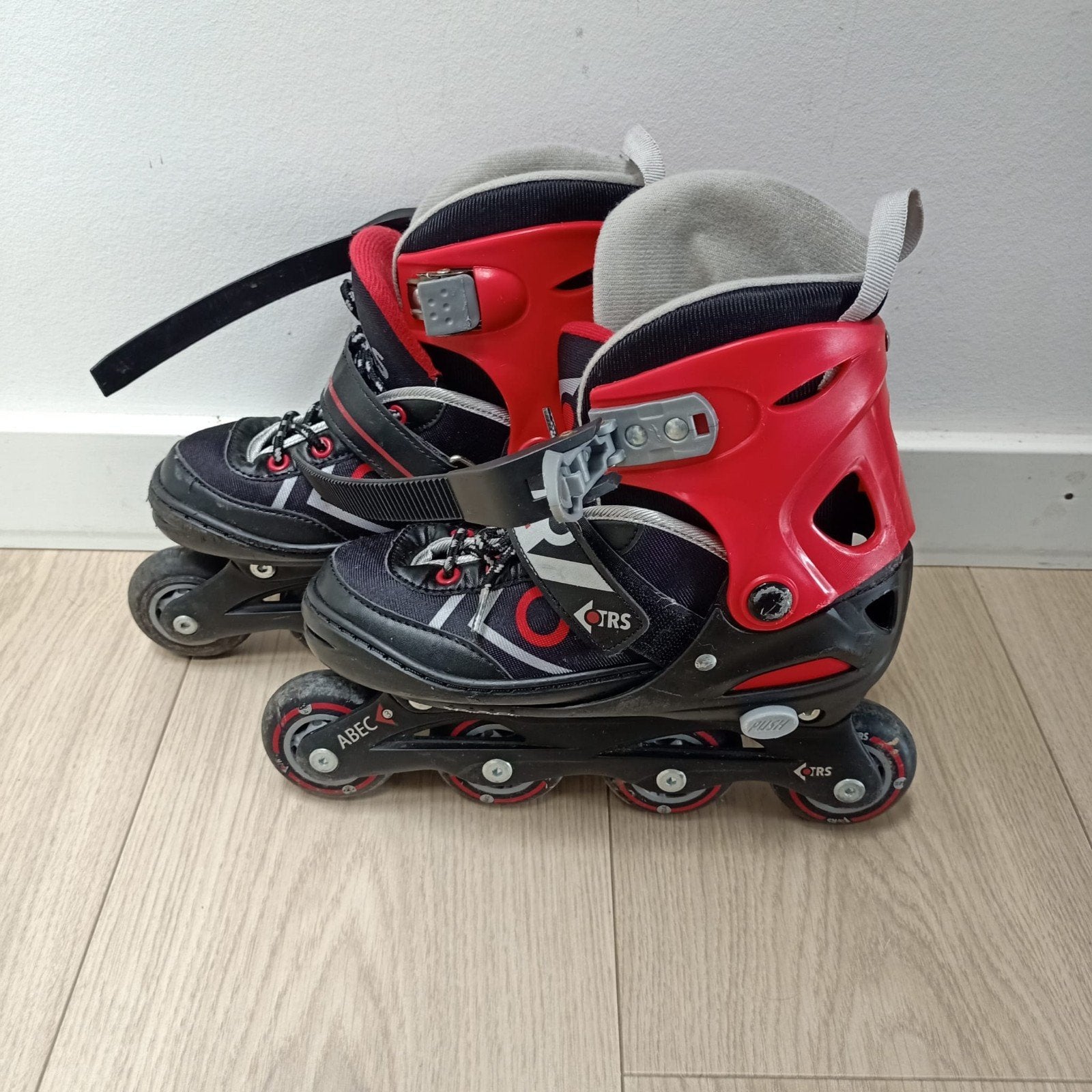 Rollerblades, Sports & Fitness, Patins à roulettes alignées, Enlèvement