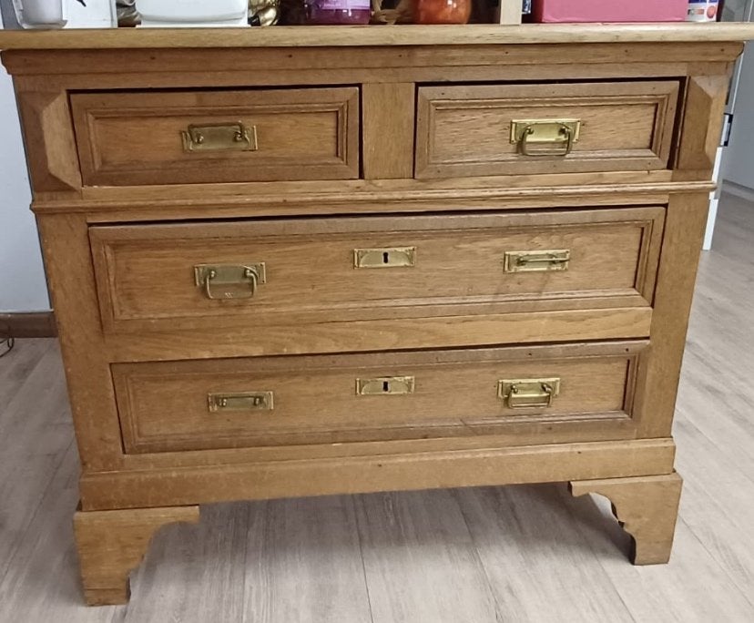 Commode ancienne en bois massif – 4 tiroirs, Maison & Meubles, 3 ou 4 tiroirs, Enlèvement, Comme neuf, Chêne