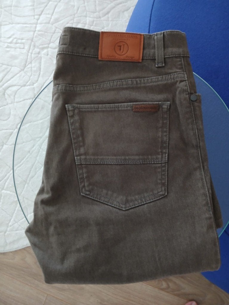 Trussardi jeans - Nieuw - labelmaat 34/48 - dames/heren, Nieuw, Overige maten, Ophalen of Verzenden, Grijs