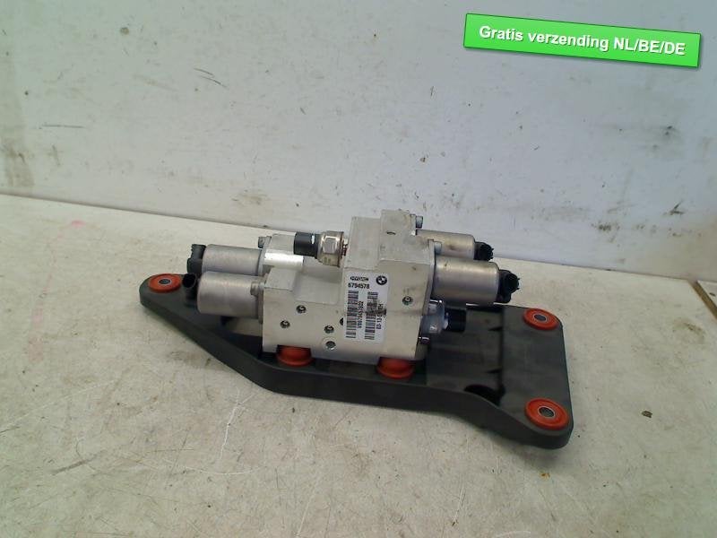 CONTROLE UNITE Dynamic Drive Valve Block X6 (F16) (6794578), Utilisé, BMW, Petuelring 130
80809  München, DE, Bayerische Motoren Werke AG