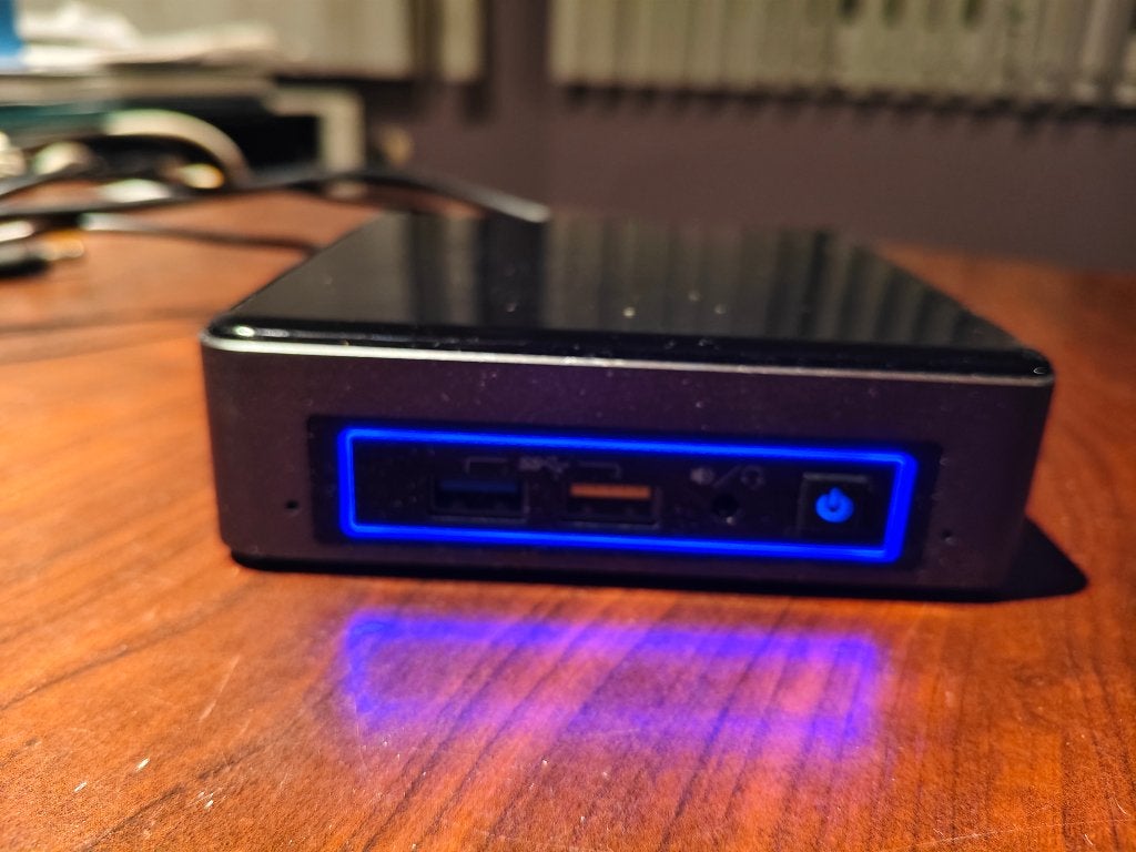 Mini PC Intel NUC NUC7i5BNK i5-7260U 8 Go RAM 256 Go NVMe, Informatique & Logiciels, 256 GB, Enlèvement ou Envoi, 8 GB, Reconditionné