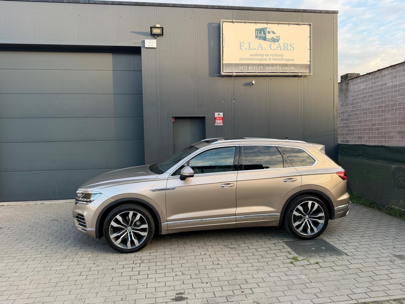 Volkswagen Touareg, Autos, Achat, Euro 6, Entreprise, Entretenue par le concessionnaire